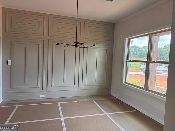 2nd image of 355 Merrybrook Rd