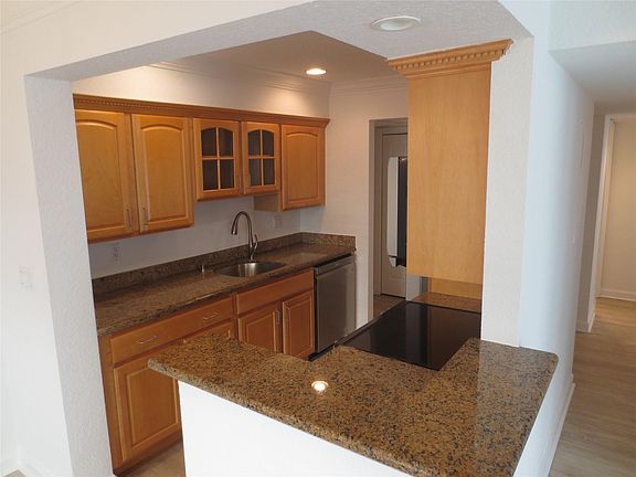 4th image of 1515 E Broward Blvd APT 227