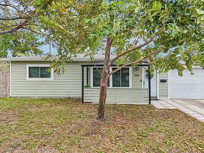 7017 Meadowlawn Dr N, Saint Petersburg, FL, 33702