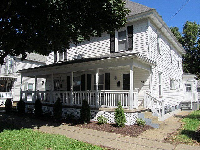 1st image of 208-10 N Kerr St