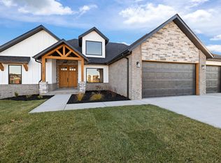 5982 S Franklin Ave, Springfield, MO 65810