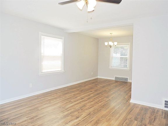 2nd image of 714 E 254th St