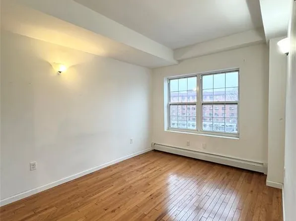 71-66 Parsons Boulevard image 6 of 14