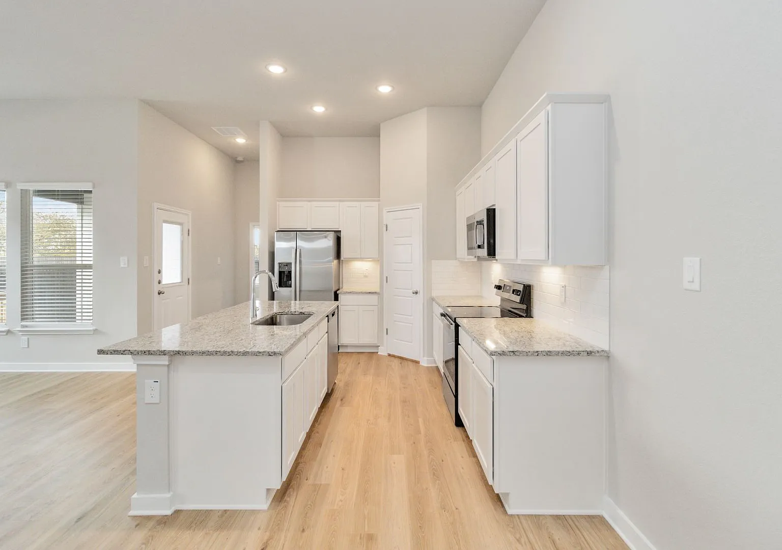 Brand-New 3-Bedroom Home in Emma Park | Private Yard + 2-Car Garage — Photo 3