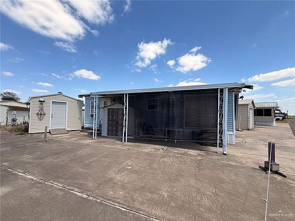 3rd image of 3715 Mondego Dr