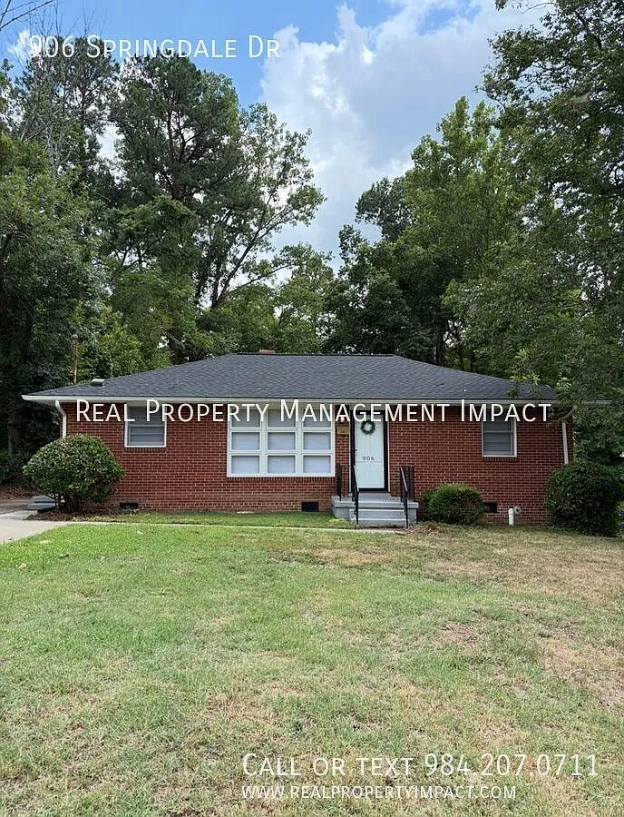 Updated 3 Bed 2 Bath Ranch Home Minutes from Downtown Durham — Photo 1