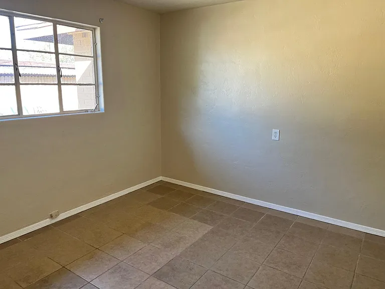 3617 E Lee St — Photo 19
