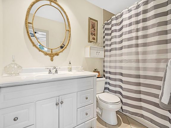 3rd image of 4805 NW 35th Street #412