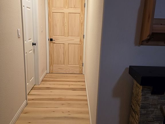 3rd image of 2048 Woodland Dr Unit B
