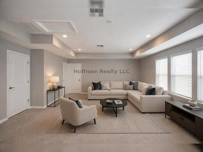 4 bed, 3.0 bath, 2988 sqft, $3,200 — Photo 4