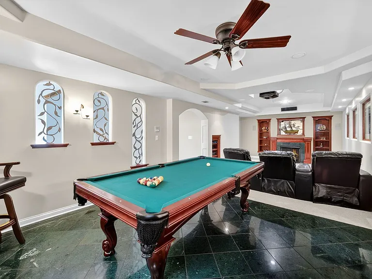 322 Hemlock Ln — Photo 36