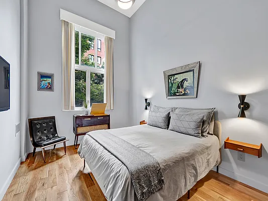 Sold by Massada Home Sales Inc | media 9