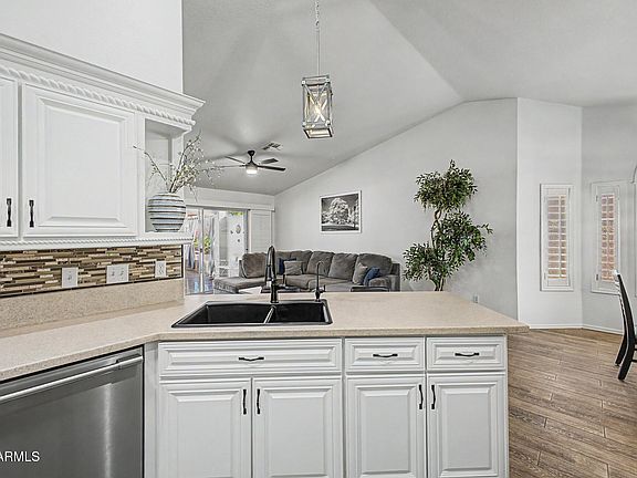 4th image of 15736 W VALE Drive