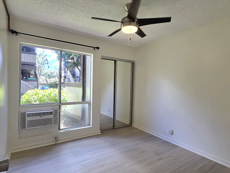 91-1060 Puamaeole St #12C — Photo 6