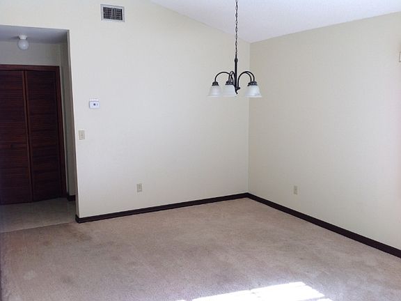 4th image of 1298 Fort Smith Blvd
