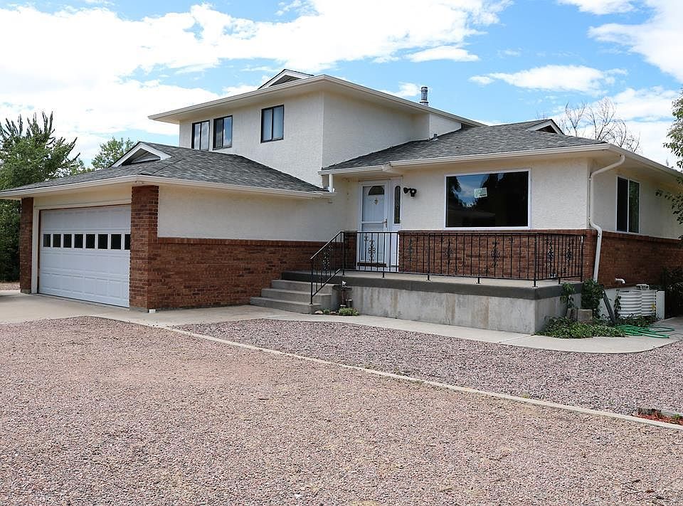 1st image of 929 Shay Ln