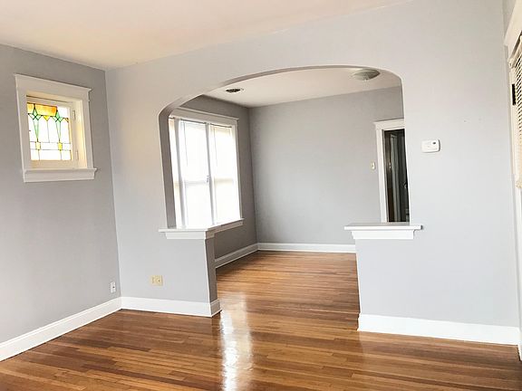 4th image of 4658 Delor St #2E