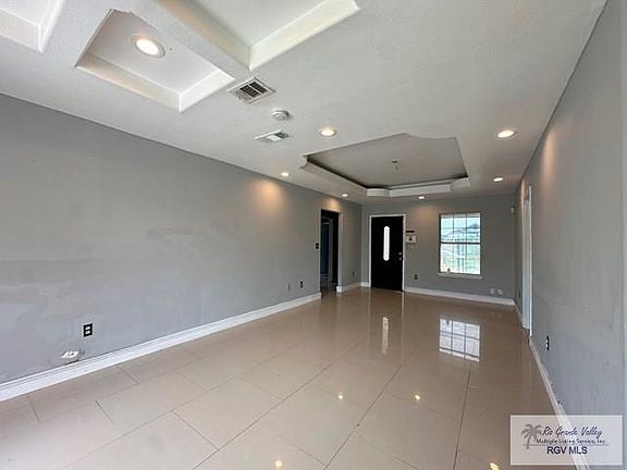 2nd image of 2946 Andorra St