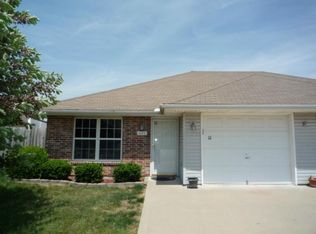 1024 Sandy Ln, Grain Valley, MO 64029