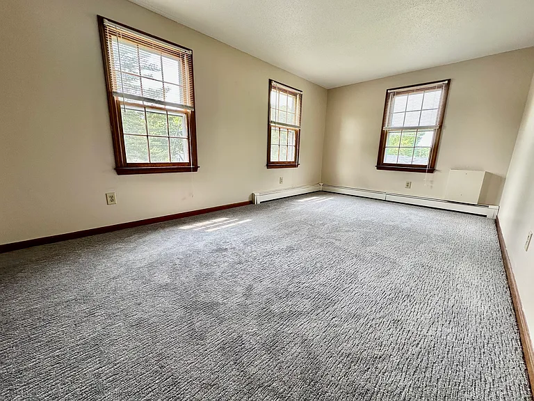 1st bedroom