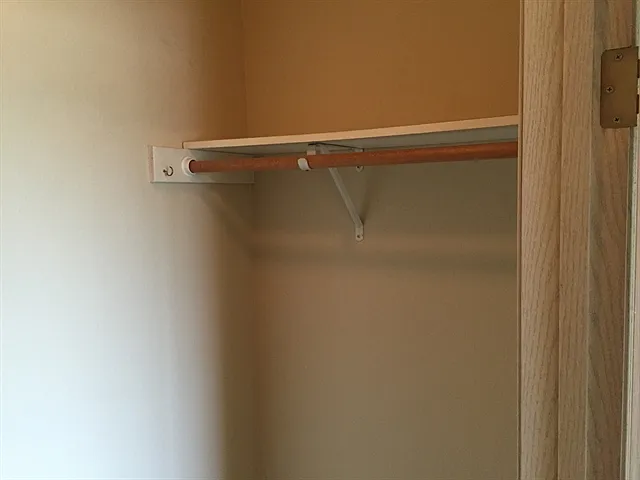 280 S Elsa St — Photo 9