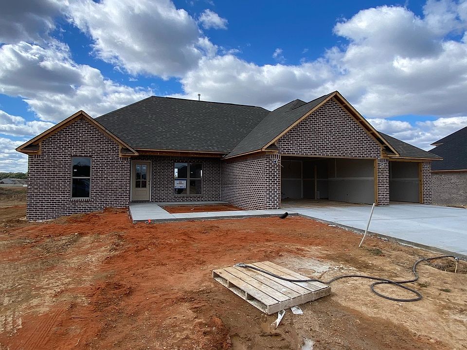 2nd image of 238 Nightshade Dr