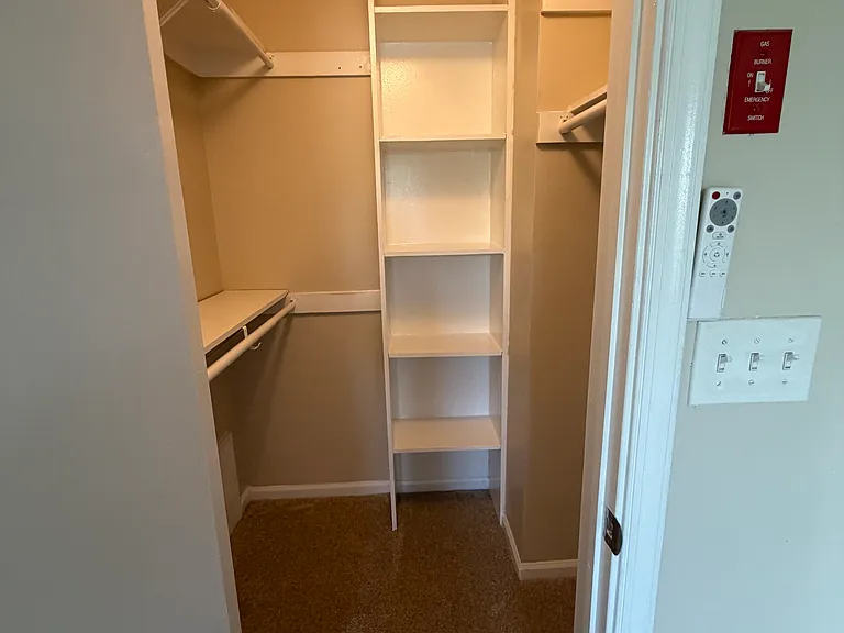 4422 Segovia Ct — Photo 24