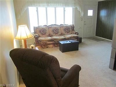 5th image of 31501 Douglas Dr