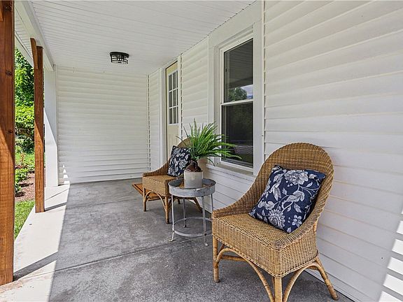 2nd image of 1195 Cork Rd