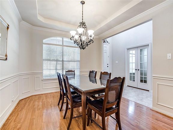 5th image of 909 Moss Cliff Cir