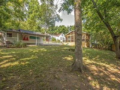 2728 Sharondale Ct — Photo 16
