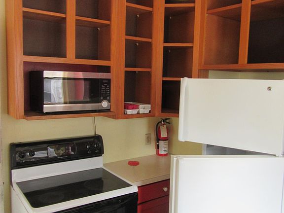 kitchen appliances 100 sq ft