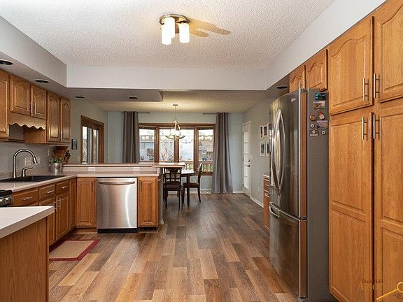 3rd image of 3705 Ivy Ave