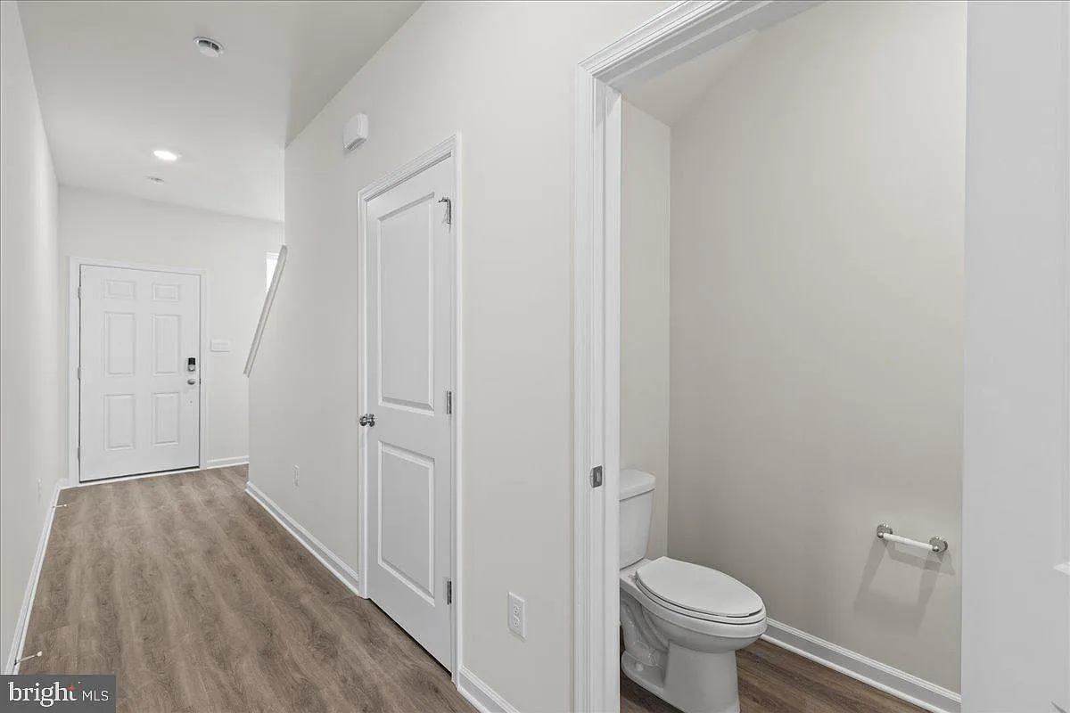 3 bed, 1558 sqft, $2,900 — Photo 4