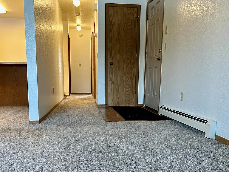 206 N Gill St #1 — Photo 6