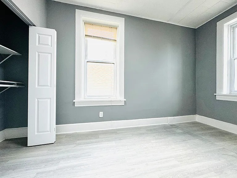 3247 S May St #2R — Photo 8