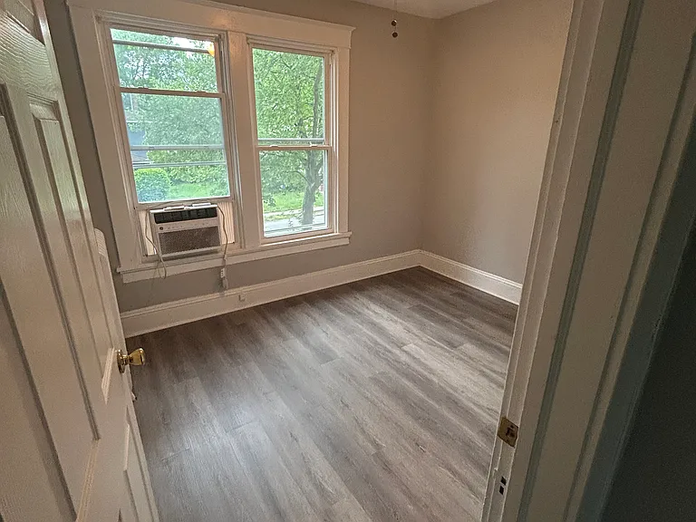 3303 North Ave #B — Photo 2