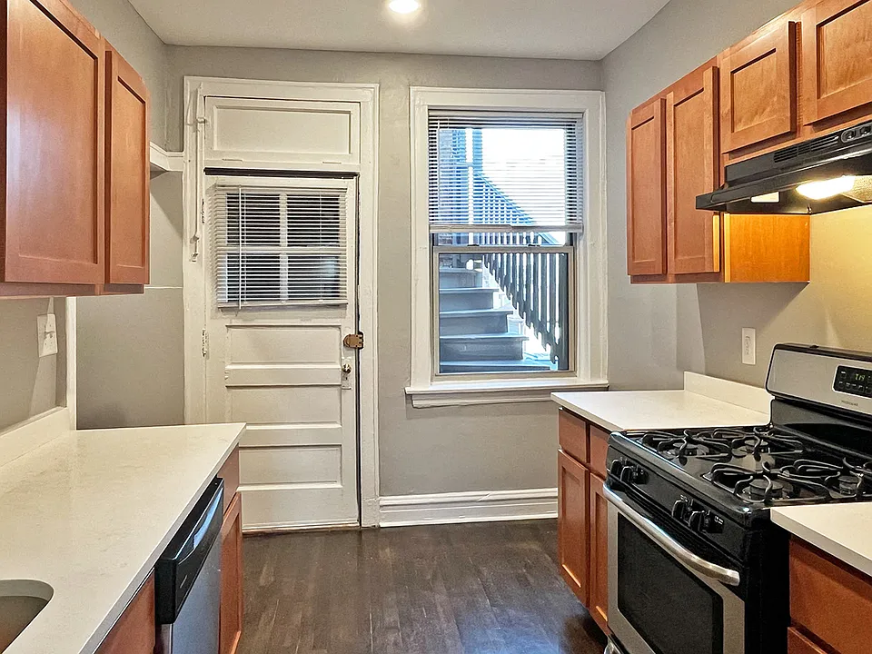 1412-1414 N. Austin Blvd.