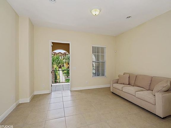 2nd image of 1108 Parma Cir
