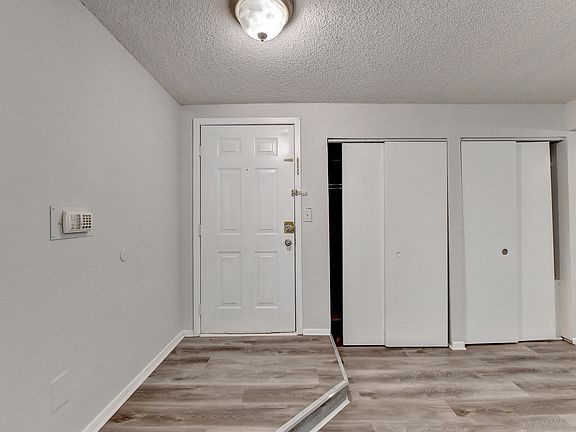 4th image of 914 Seasons Pkwy Unit 914