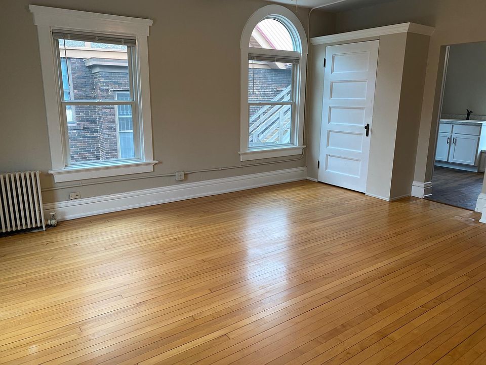 View of main room. New windows.