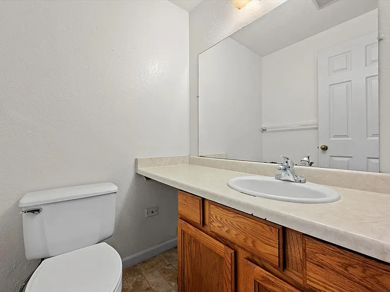 724 W 1720 N #103 — Photo 20