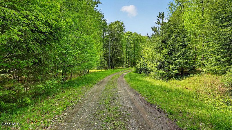 3rd image of L1.6 Crystal Brook Path