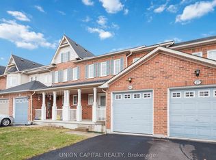 25 Maple Ridge Cres, Markham, ON L6E1V3
