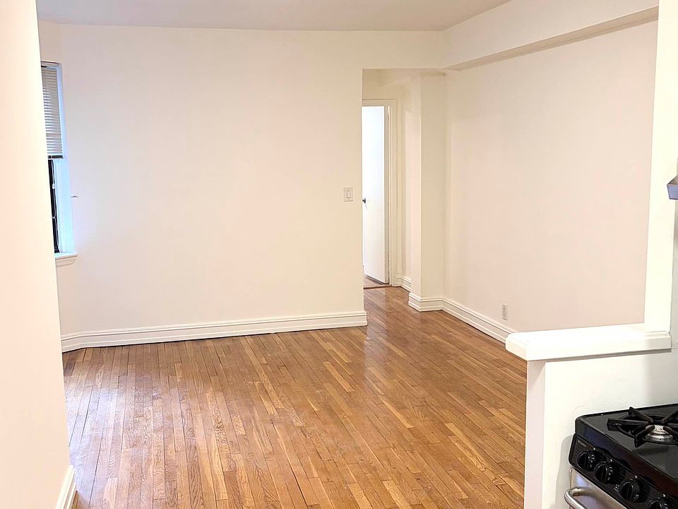 1st image of 1680 York Ave APT 3d