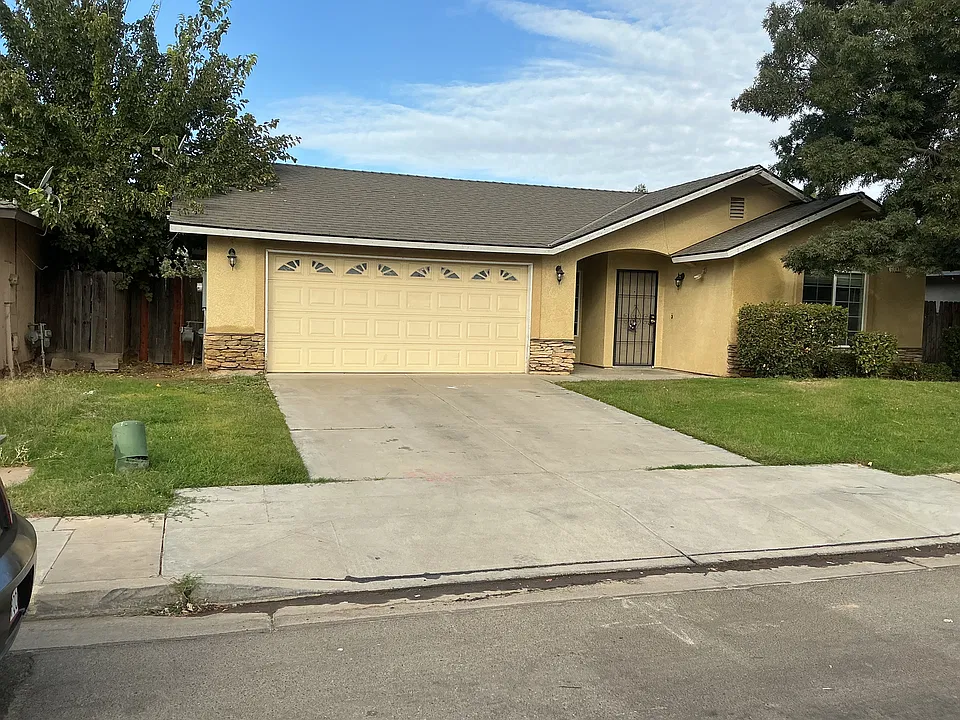 2541 N Pima Ave