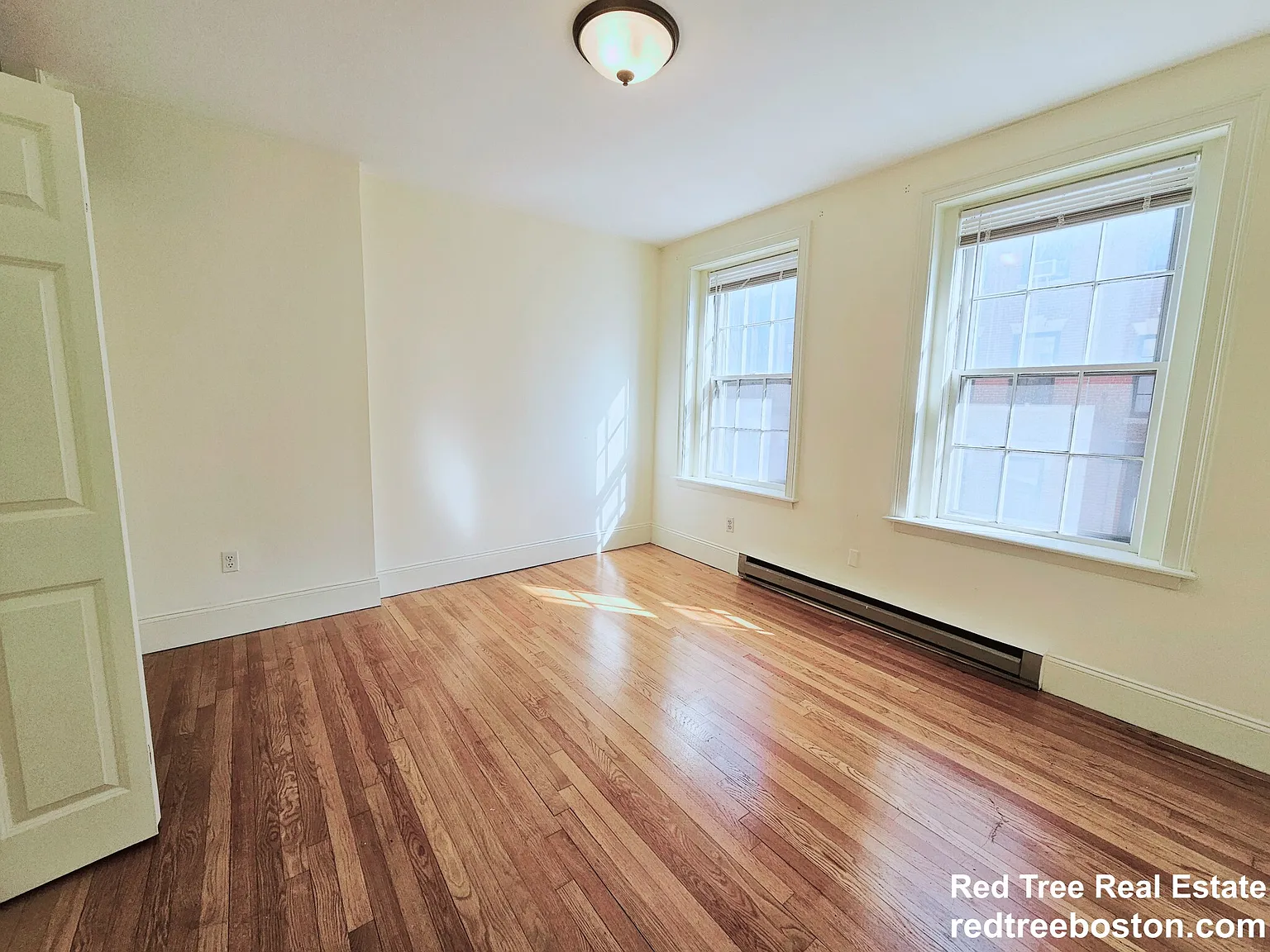 2 bed, 850 sqft, $4,050 — Photo 4