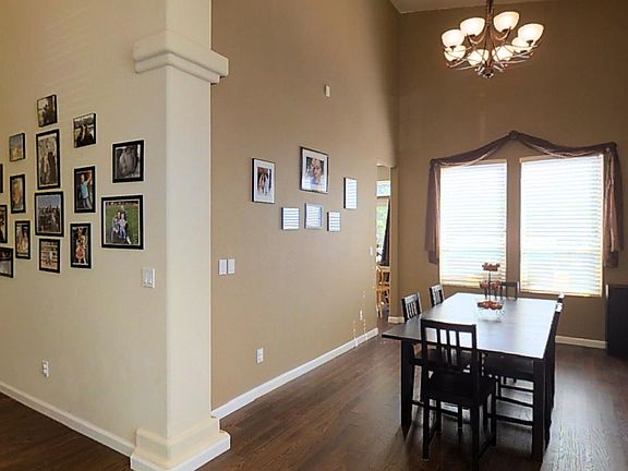 5th image of 712 Plum Creek Ct