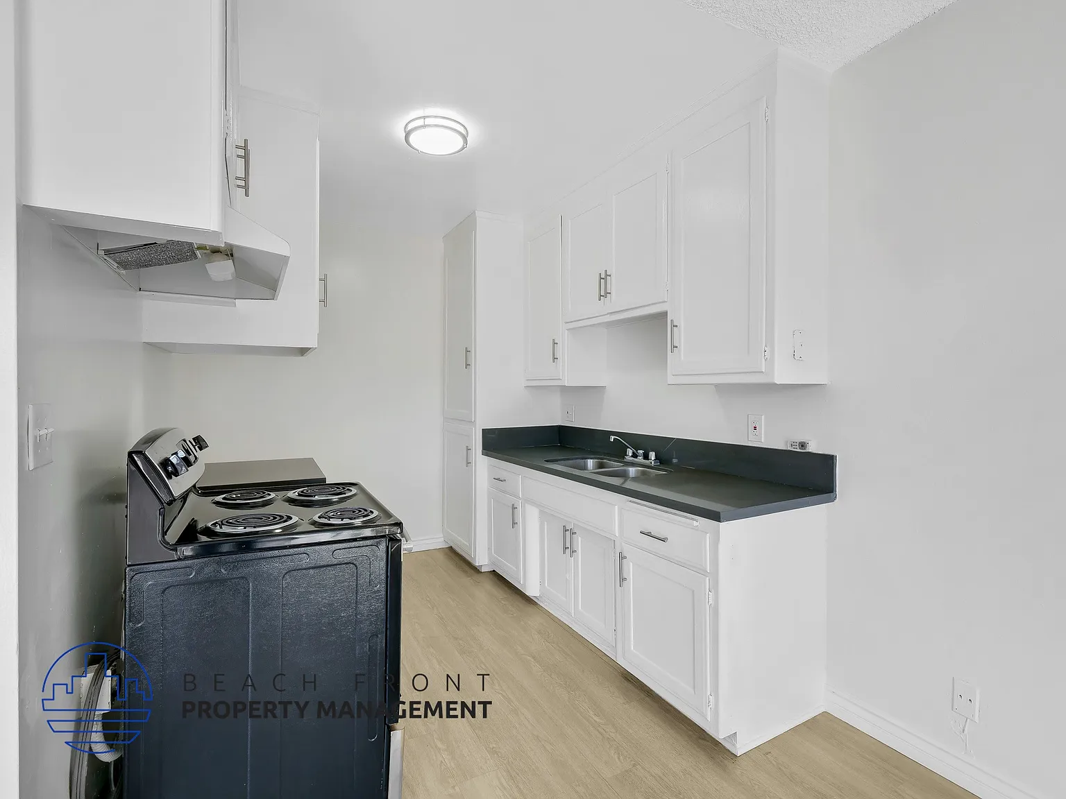 1026 Larch St. — Photo 3