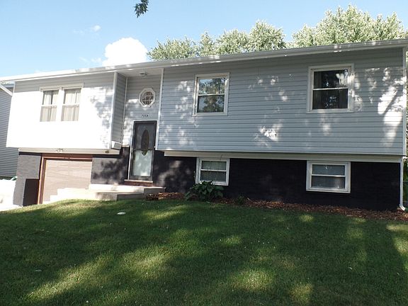 3rd image of 7059 Meadowbrook Ln